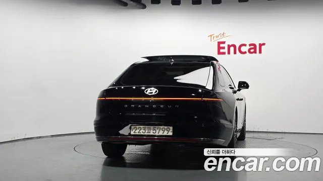 Hyundai Grandeur GN7 — Фото автомобиля 4