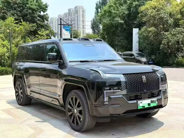 BYD U8 — Фото автомобиля 2
