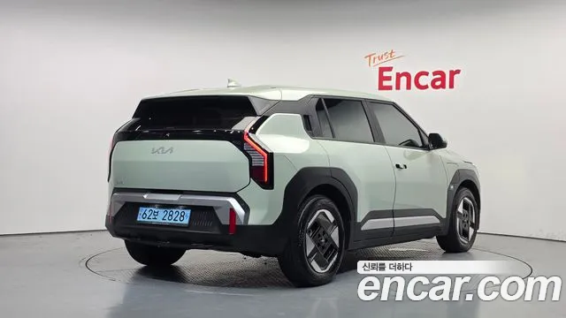 Kia EV3 — Фото автомобиля 2
