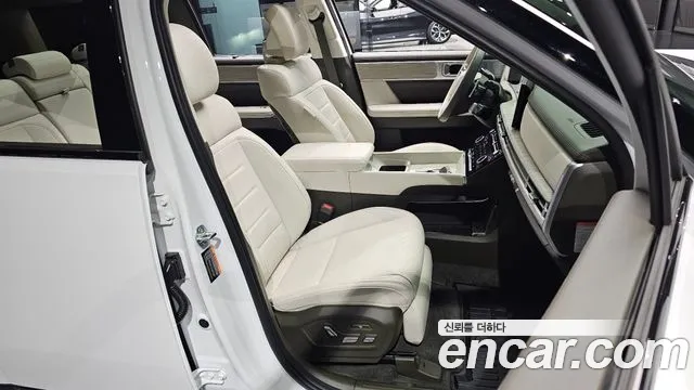 Hyundai Santa Fe — Фото автомобиля 16