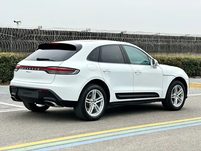 Porsche Macan — Фото автомобиля 7