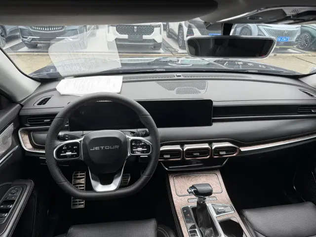 Jetour X70 Plus — Фото автомобиля 11