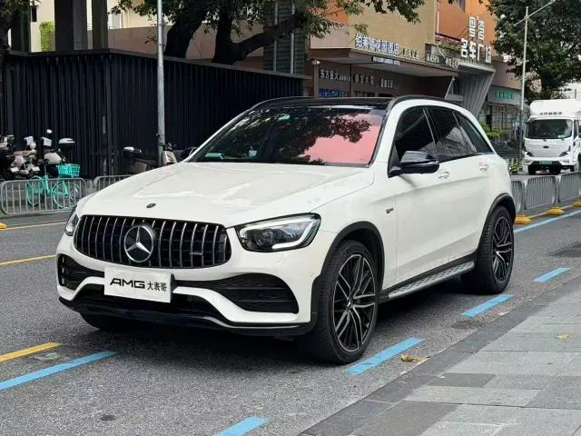 Фотография автомобиля — Mercedes-Benz GLC-Class AMG