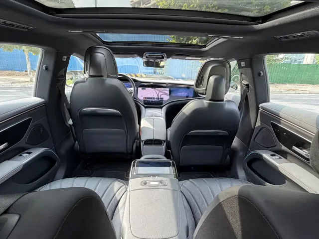 Mercedes-Benz EQS — Фото автомобиля 10