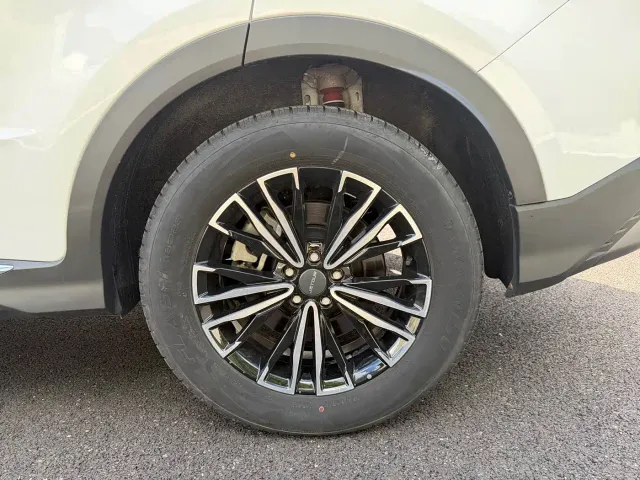 Jetour X70 Plus — Фото автомобиля 8