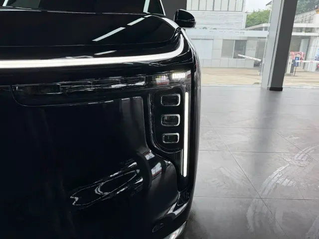IM Motors LS8 — Фото автомобиля 15