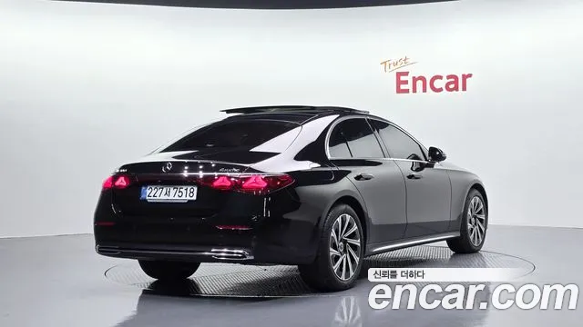 Mercedes-Benz E-Class W214 — Фото автомобиля 2