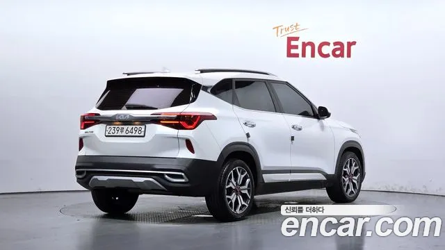 Kia Seltos — Фото автомобиля 2