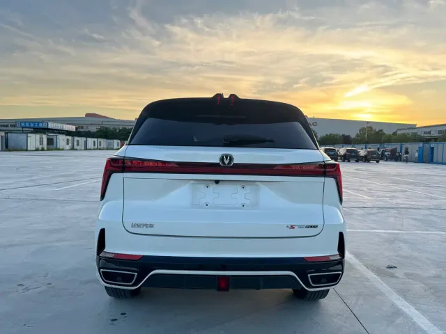 Changan CS75 Plus — Фото автомобиля 9