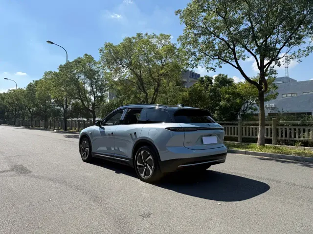 Nio ES6 — Фото автомобиля 7