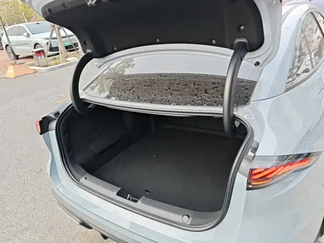 Geely Galaxy L6 — Фото автомобиля 18