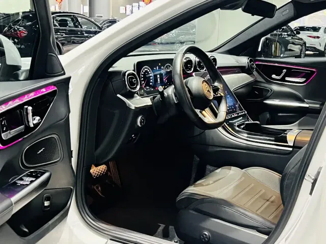 Mercedes-Benz C-Class — Фото автомобиля 4