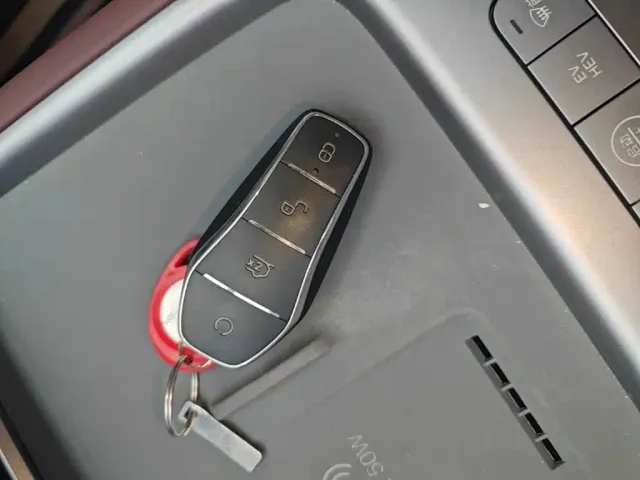 BYD Seal 07 DM-i — Фото автомобиля 8