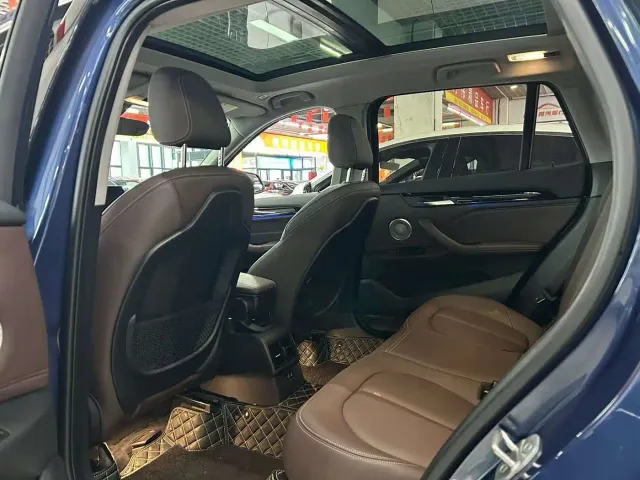 BMW X1 — Фото автомобиля 7