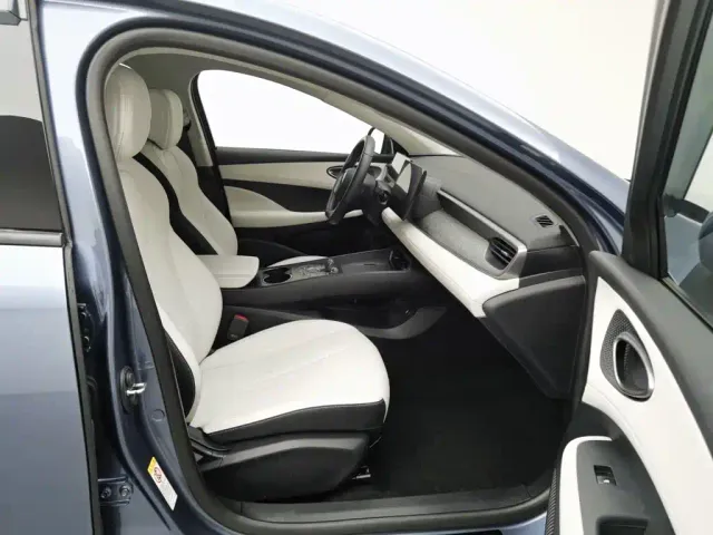 BYD Seal 05 DM-i — Фото автомобиля 23
