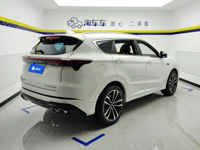 Jetour X70 Plus — Фото автомобиля 3