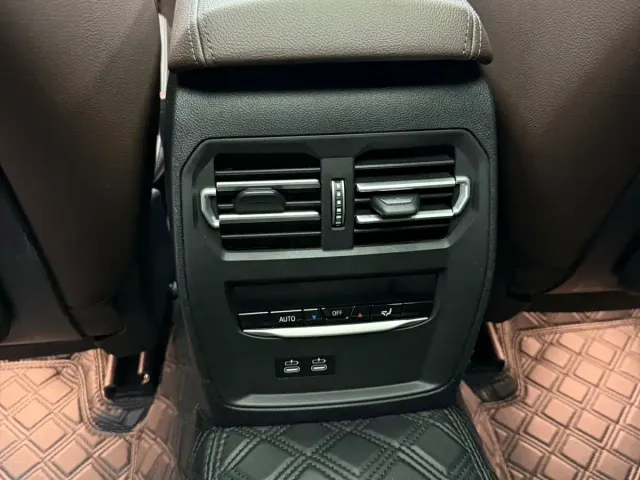 BMW 3 Series — Фото автомобиля 10