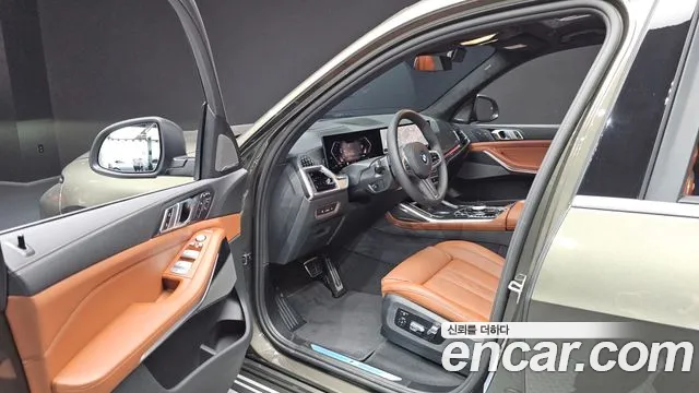 BMW X7 — Фото автомобиля 10