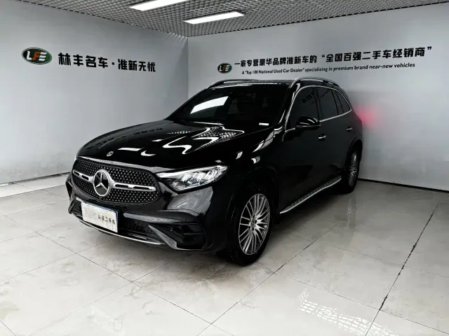 Фотография автомобиля — Mercedes-Benz GLC-Class