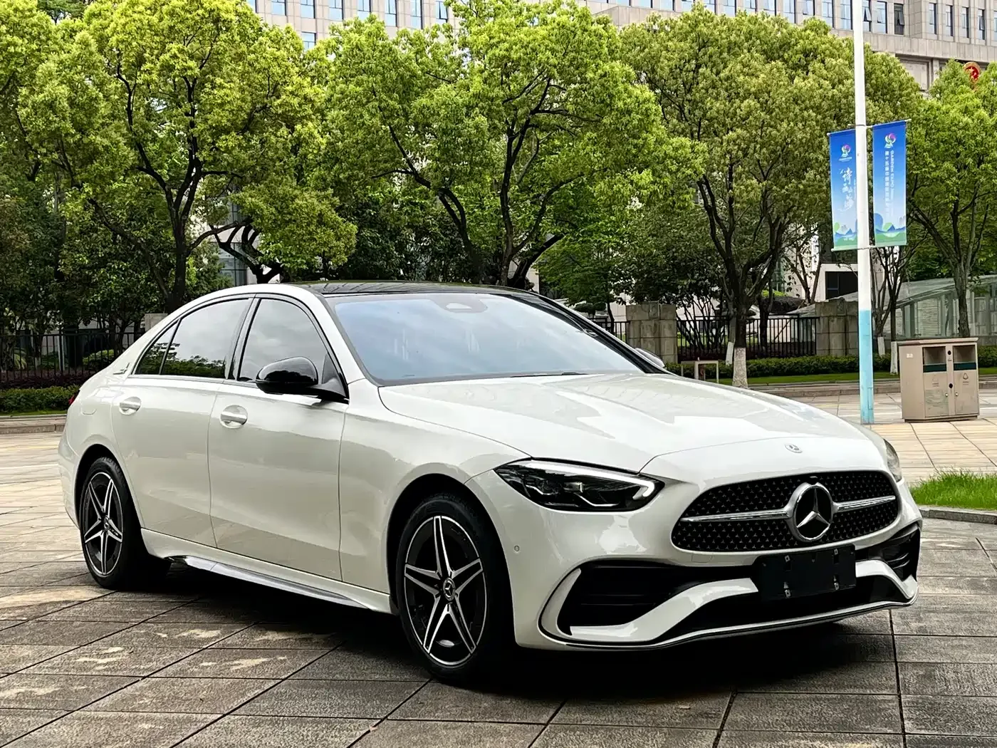 Mercedes-Benz Mercedes-Benz C-Class 2024 C 260 L Night Edition Sport — Фото автомобиля 3