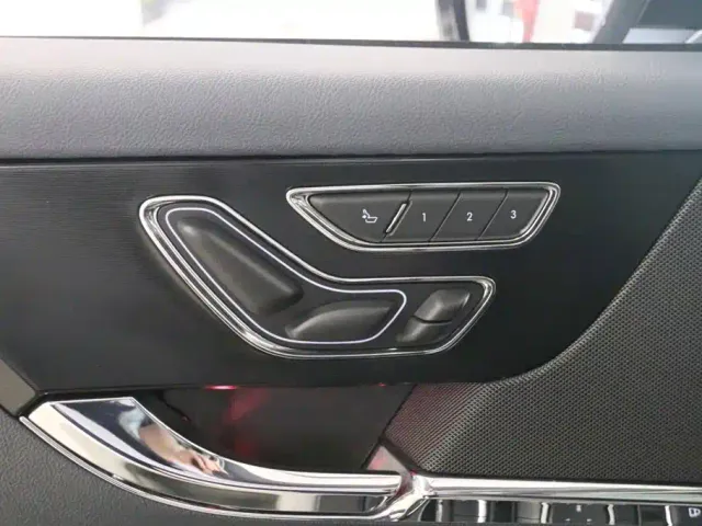Lincoln Corsair — Фото автомобиля 13