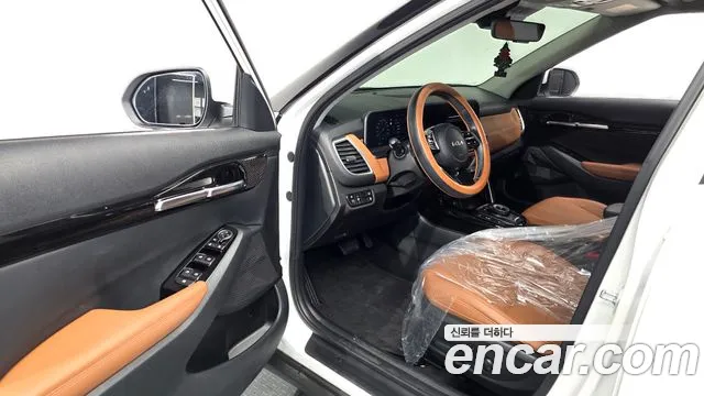 Kia Seltos New — Фото автомобиля 15