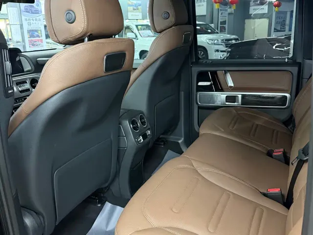 Mercedes-Benz G-Class — Фото автомобиля 4