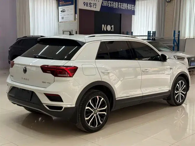 Volkswagen T-Roc — Фото автомобиля 4