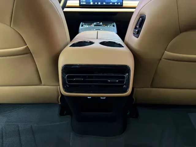 Geely Galaxy Xingyao 8 — Фото автомобиля 22