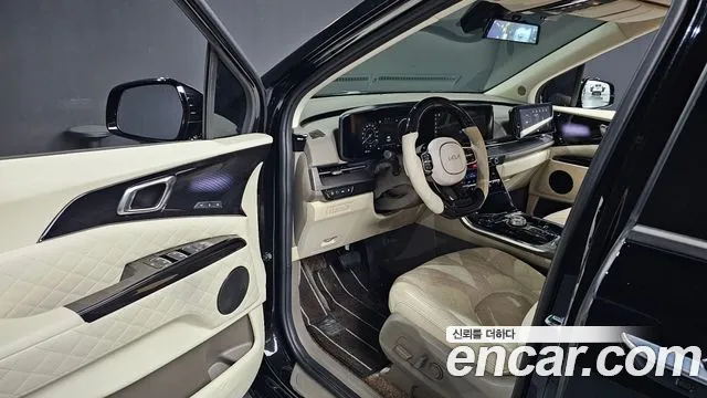 Kia Carnival Generation 4 — Фото автомобиля 10