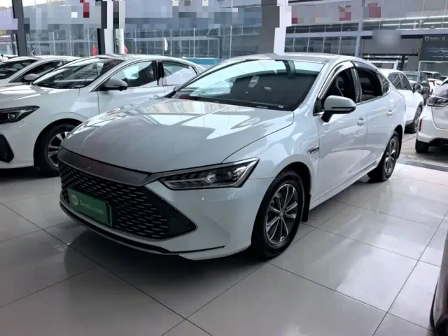 Фотография автомобиля — BYD Qin PLUS