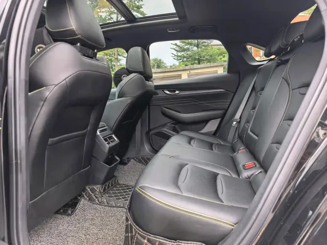 Geely Xingrui — Фото автомобиля 7