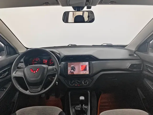 Wuling Hongguang — Фото автомобиля 10