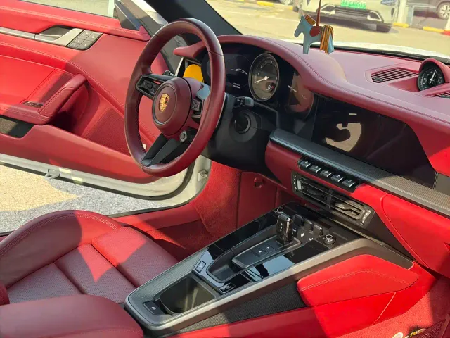 Porsche 911 — Фото автомобиля 12
