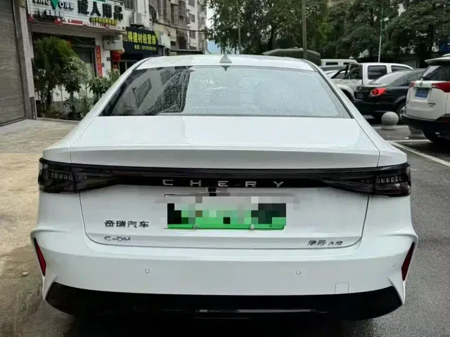 Chery Fulwin A8 — Фото автомобиля 4