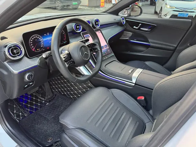 Mercedes-Benz C-Class — Фото автомобиля 11