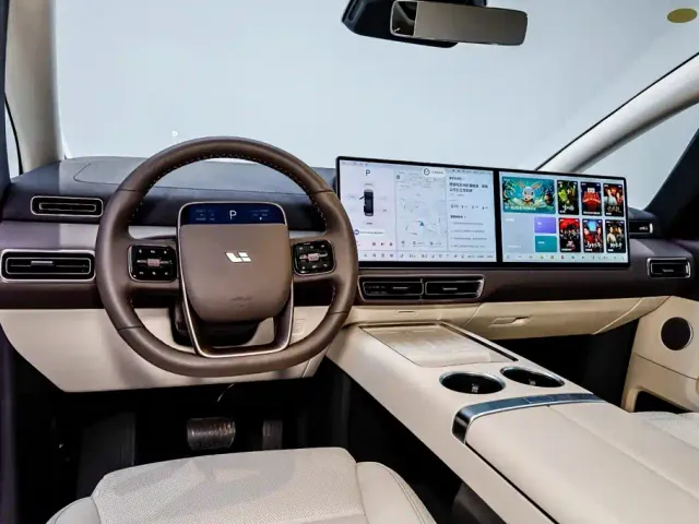 Li Auto MEGA — Фото автомобиля 20
