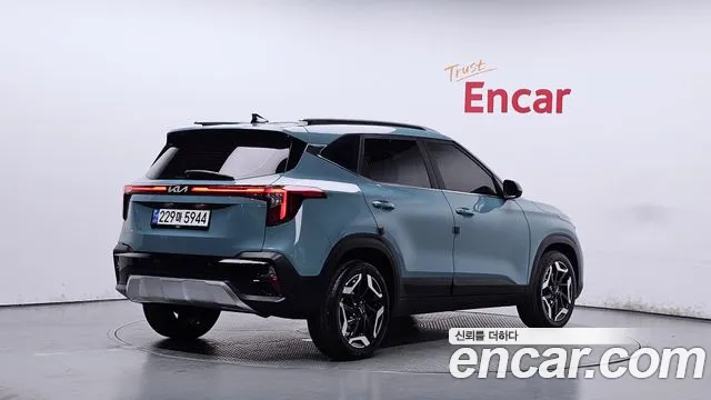 Kia Seltos New — Фото автомобиля 2