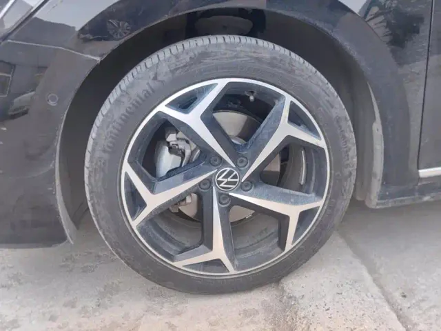 Volkswagen Passat — Фото автомобиля 6