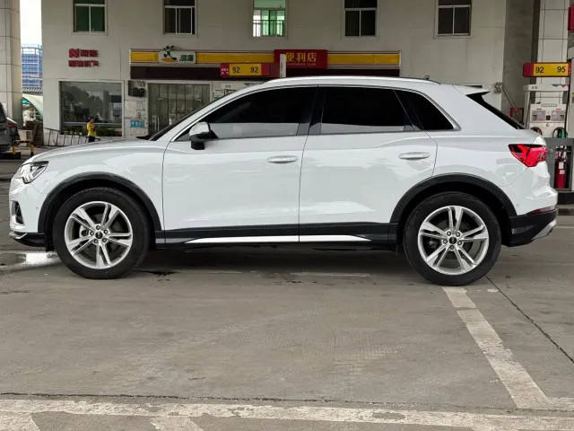 Audi Q3 — Фото автомобиля 12