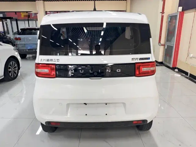 Wuling Hongguang Mini EV — Фото автомобиля 5