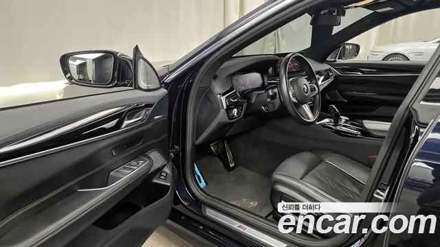 BMW Gran Turismo — Фото автомобиля 10