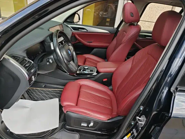 BMW iX3 — Фото автомобиля 14