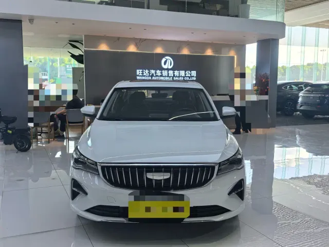 Geely Emgrand — Фото автомобиля 2