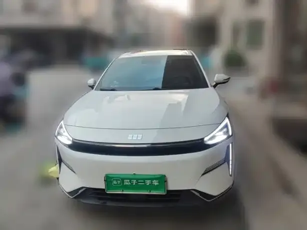 Geely Galaxy L6 — Фото автомобиля 2