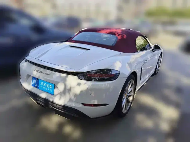 Porsche 718 — Фото автомобиля 2