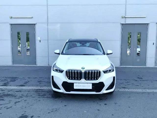 BMW BMW X1 2026 Model Year sDrive25Li M Sport Package — Фото автомобиля 2