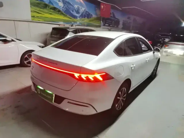 BYD Qin PLUS — Фото автомобиля 6