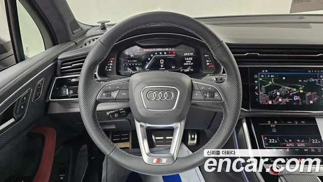 Audi SQ7 — Фото автомобиля 13