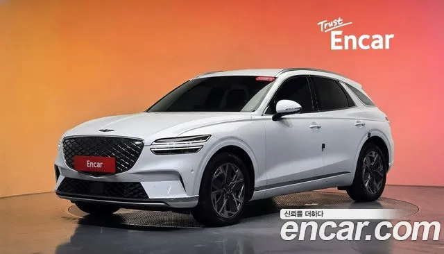 Фотография автомобиля — Genesis GV70 Electrified GV70 e-AWD